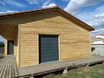 Décapage cryogénique bardage bois à Toulouse et en Occitanie Décapage cryogénique bardage bois à Toulouse et en Occitanie
